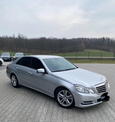 Mercedes-Benz Klasa E cena 49500 przebieg: 283000, rok produkcji 2009 z Kisielice małe 277